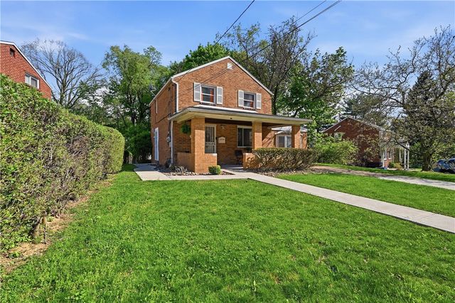 212 Richland Dr, Penn Hills, PA 15235