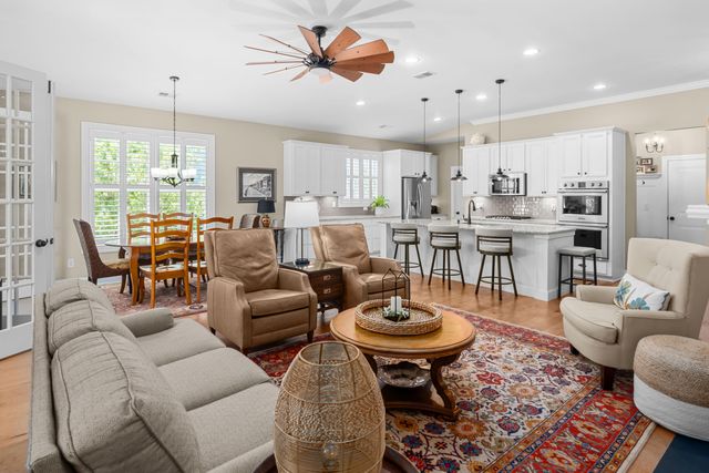 227 Killdeer Court, Mount Pleasant, SC 29464