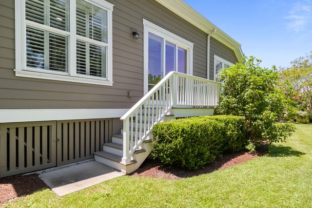 227 Killdeer Court, Mount Pleasant, SC 29464