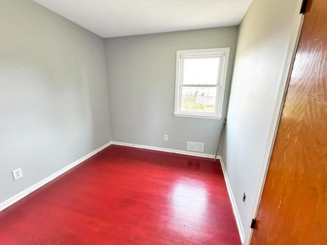 1644 Woodbridge Street, Saint Paul, MN 55117