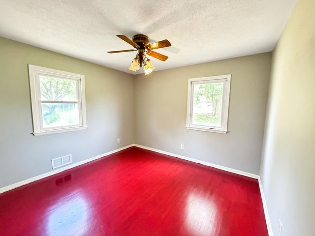 1644 Woodbridge Street, Saint Paul, MN 55117
