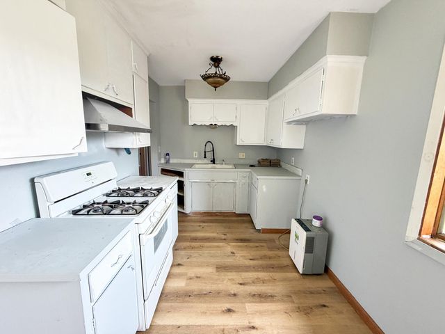 1644 Woodbridge Street, Saint Paul, MN 55117