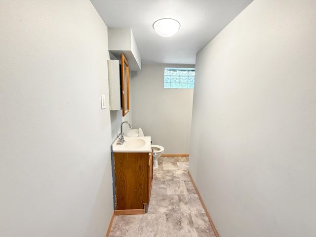 1644 Woodbridge Street, Saint Paul, MN 55117