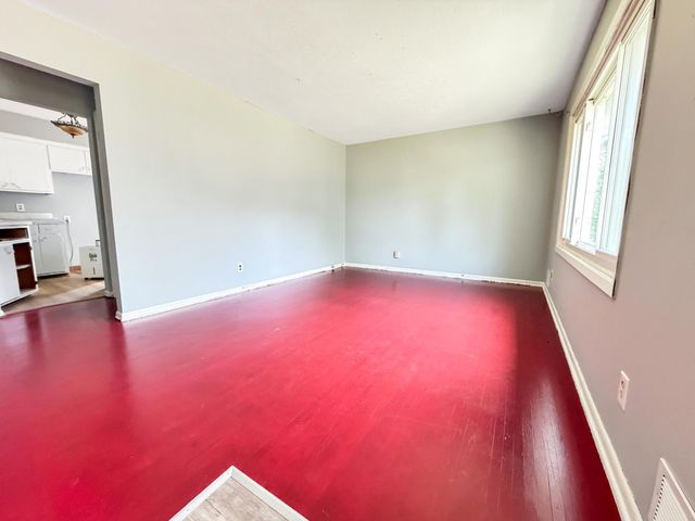 1644 Woodbridge Street, Saint Paul, MN 55117