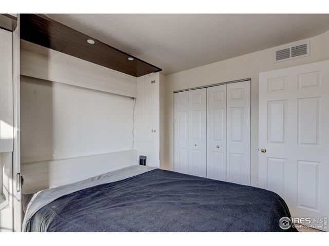 2134 Sandhill Crane Cir, Loveland, CO 80537