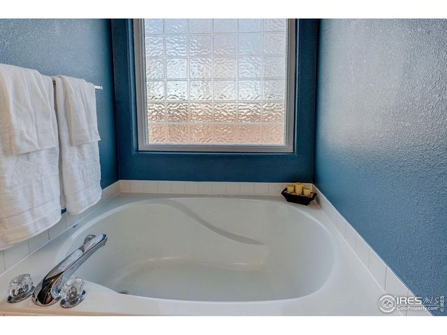 2134 Sandhill Crane Cir, Loveland, CO 80537