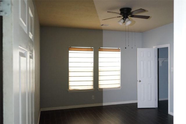 10710 Barker View Drive, Cypress, TX 77433