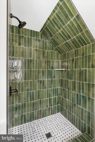 8029 DUVALL AVE, Baltimore, MD 21237