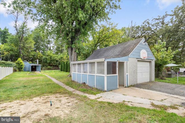 8029 DUVALL AVE, Baltimore, MD 21237