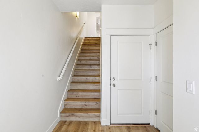 11271 S HIGH CREST LN, South Jordan, UT 84009