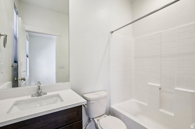 11271 S HIGH CREST LN, South Jordan, UT 84009