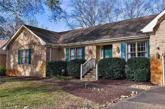 1924 Grayfalcon DR, Norfolk, VA 23518