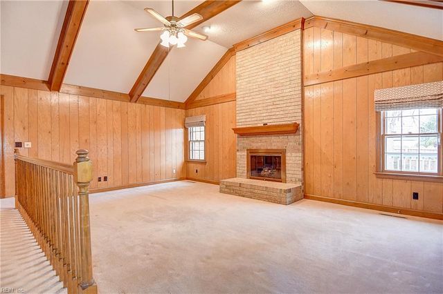 1924 Grayfalcon DR, Norfolk, VA 23518