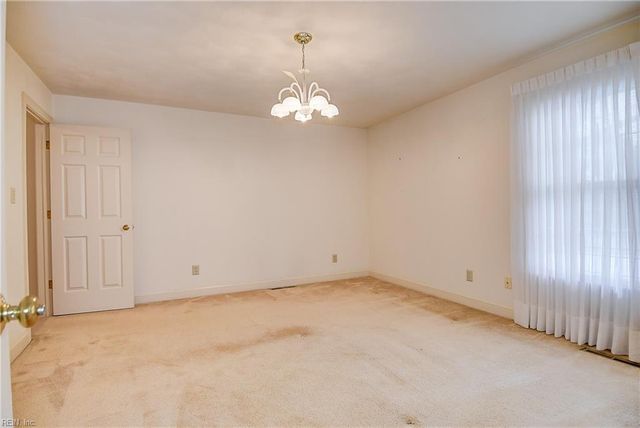 1924 Grayfalcon DR, Norfolk, VA 23518