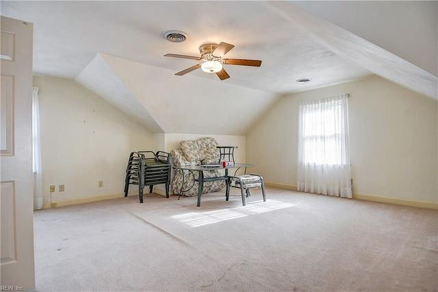 1924 Grayfalcon DR, Norfolk, VA 23518