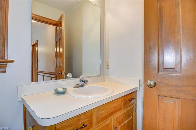 1924 Grayfalcon DR, Norfolk, VA 23518