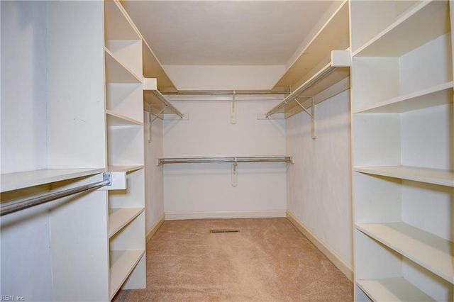 1924 Grayfalcon DR, Norfolk, VA 23518