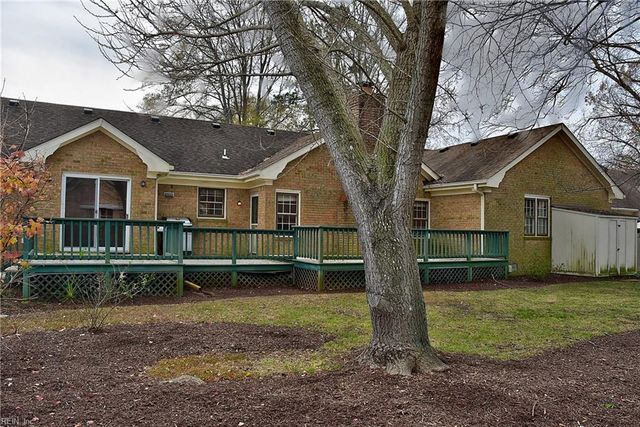 1924 Grayfalcon DR, Norfolk, VA 23518