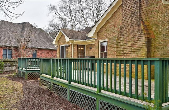 1924 Grayfalcon DR, Norfolk, VA 23518