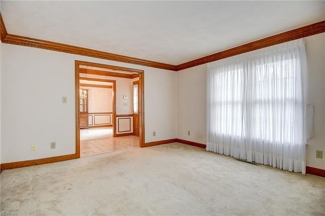 1924 Grayfalcon DR, Norfolk, VA 23518