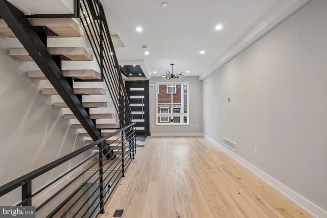 1534 S LAMBERT ST, Philadelphia, PA 19146