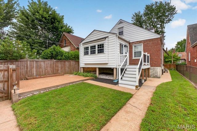 6655 Winnebago Street, St Louis, MO 63109