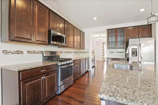 5388 Middlebury Lp, Lewis Center, OH 43035