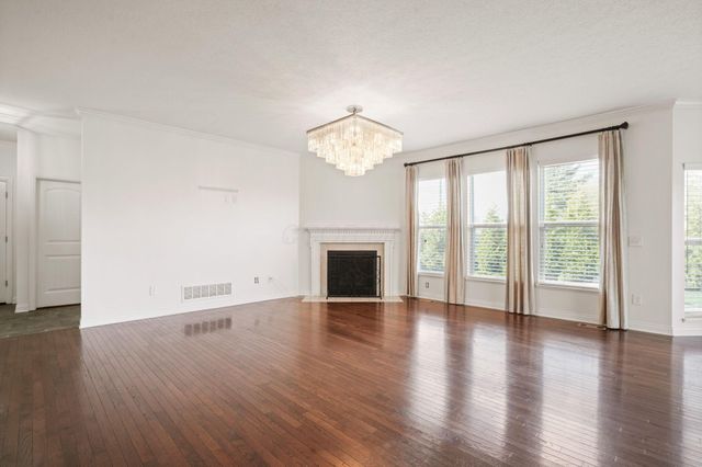 5388 Middlebury Lp, Lewis Center, OH 43035