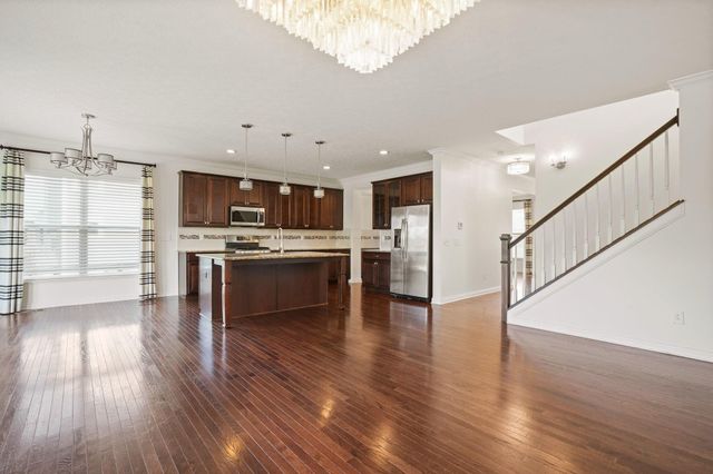 5388 Middlebury Lp, Lewis Center, OH 43035