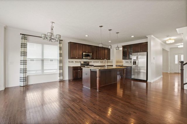 5388 Middlebury Lp, Lewis Center, OH 43035