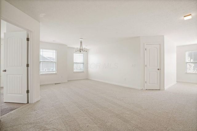 5388 Middlebury Lp, Lewis Center, OH 43035