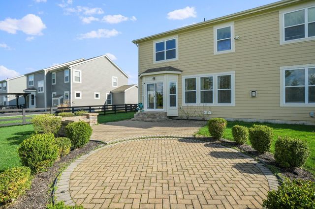 5388 Middlebury Lp, Lewis Center, OH 43035