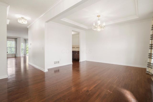 5388 Middlebury Lp, Lewis Center, OH 43035