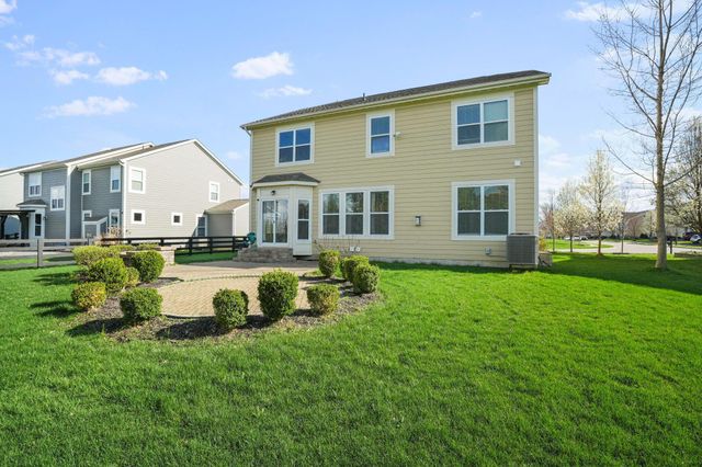 5388 Middlebury Lp, Lewis Center, OH 43035