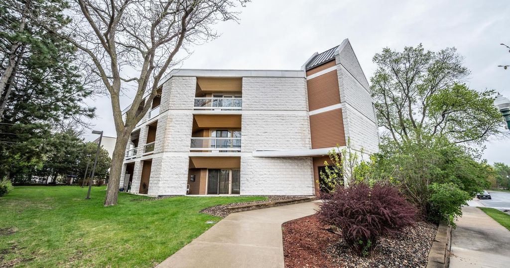 14575 Burma Avenue W 303, Rosemount, MN 55068