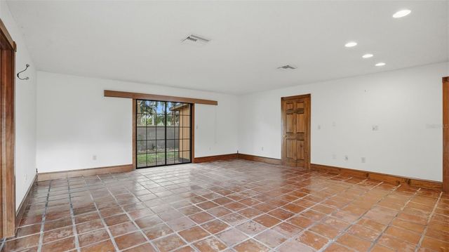 6754 31ST STREET S, St Petersburg, FL 33712