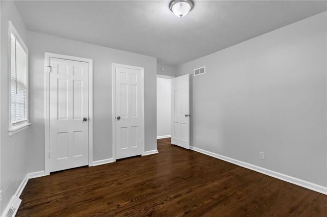 18700 E 30th Terrace S, Independence, MO 64057