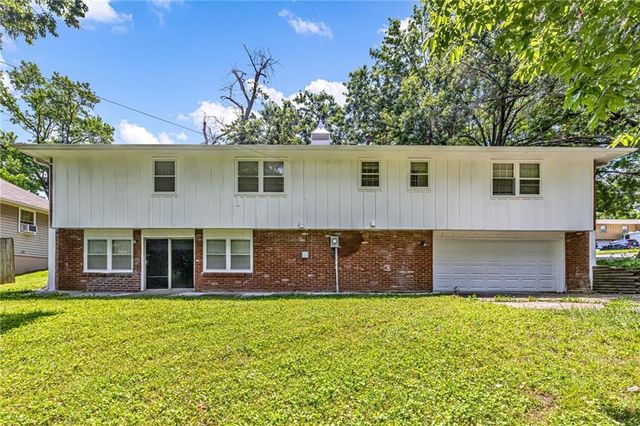 18700 E 30th Terrace S, Independence, MO 64057