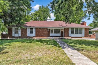18700 E 30th Terrace S, Independence, MO 64057