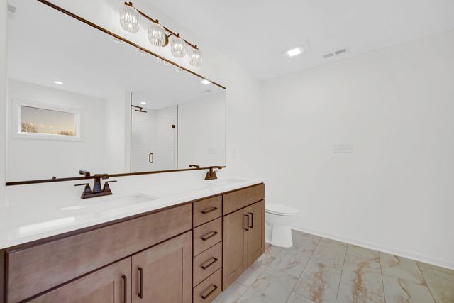 2152 Redwood Lane, Chesterton, IN 46304