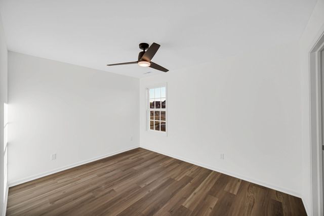 2152 Redwood Lane, Chesterton, IN 46304