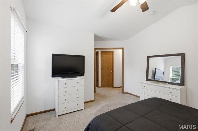 1476 Schoal Creek Drive, O'fallon, MO 63366