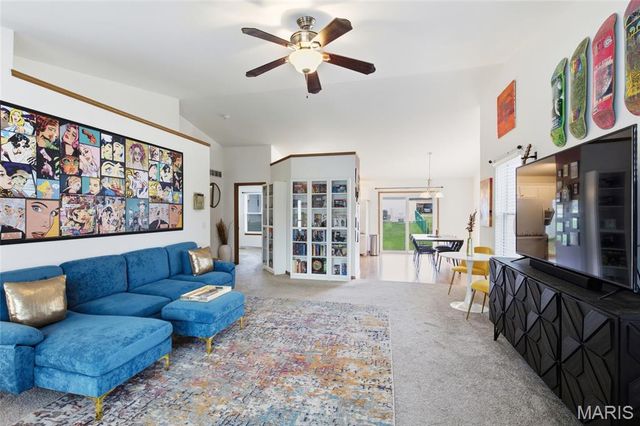 1476 Schoal Creek Drive, O'fallon, MO 63366