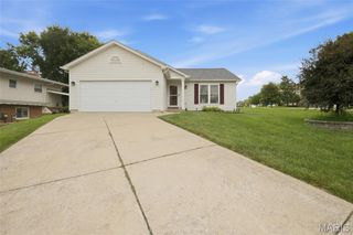 1476 Schoal Creek Drive, O'fallon, MO 63366