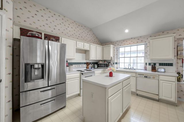 30915 Trinket Drive, Spring, TX 77386