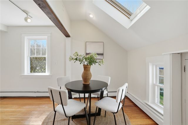 23 Richmond Avenue, Barrington, RI 02806