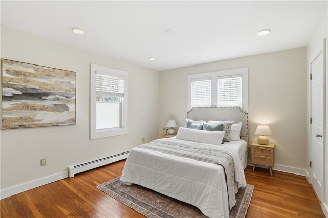 23 Richmond Avenue, Barrington, RI 02806