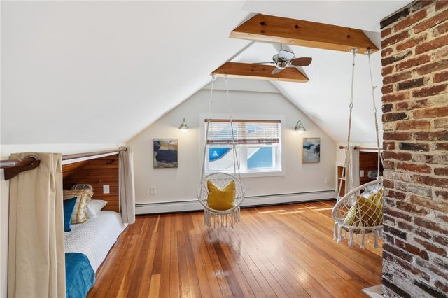 23 Richmond Avenue, Barrington, RI 02806