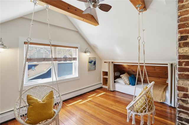 23 Richmond Avenue, Barrington, RI 02806