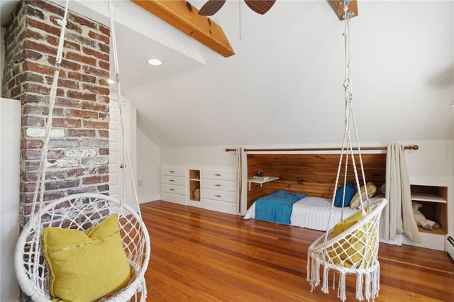 23 Richmond Avenue, Barrington, RI 02806